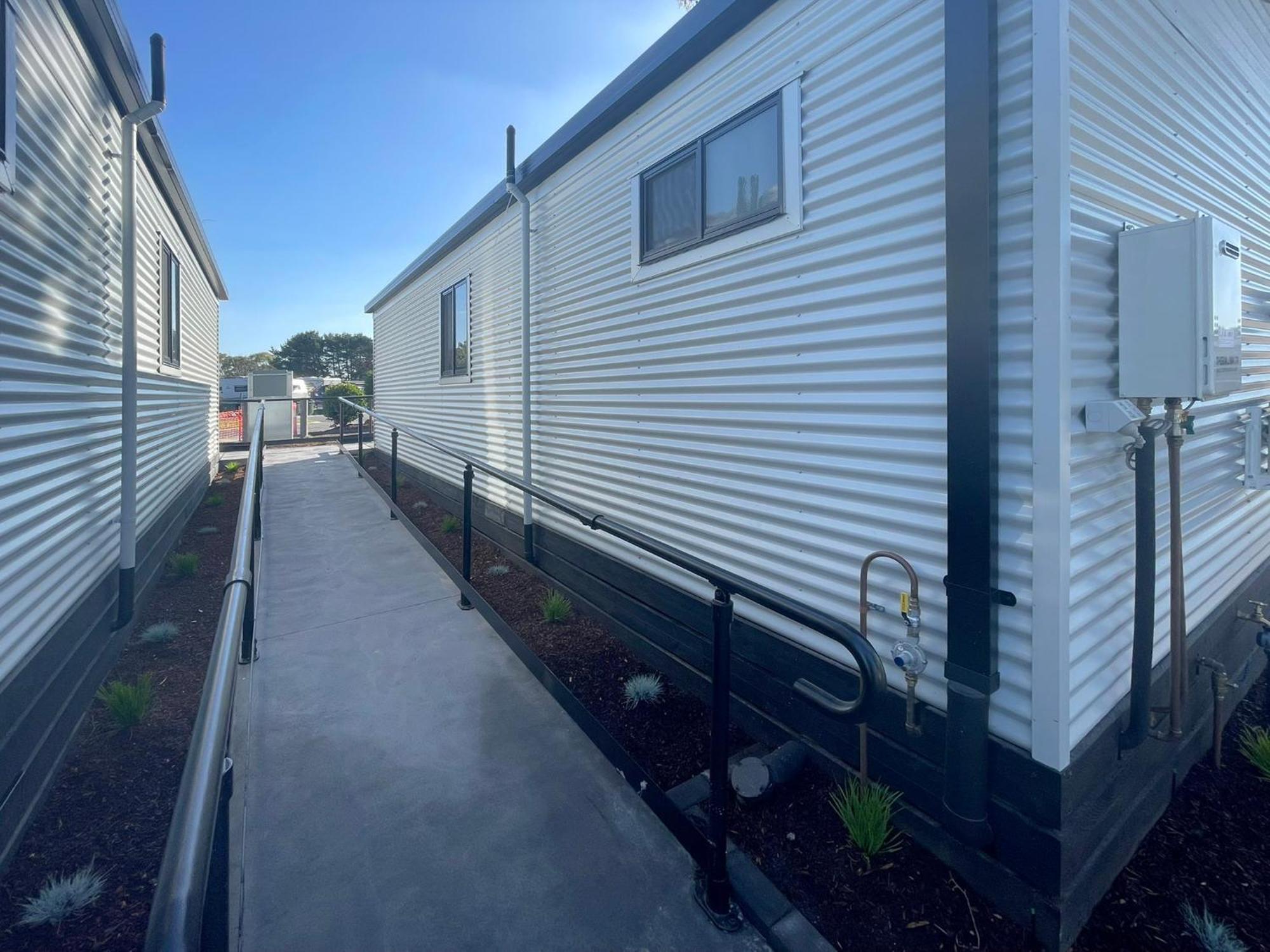 Big4 Traralgon Park Lane Holiday Park Exterior photo