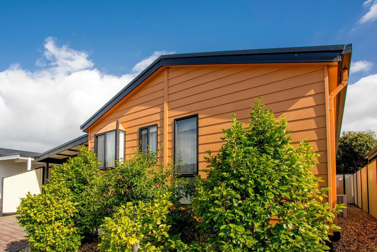 Big4 Traralgon Park Lane Holiday Park Exterior photo